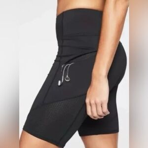 Athleta shorts contender 9” bike black